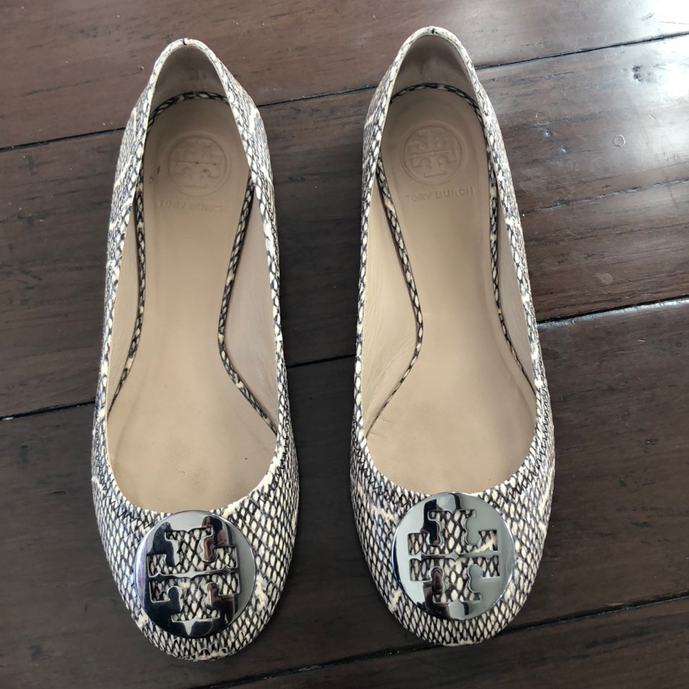 Tory Burch flats!